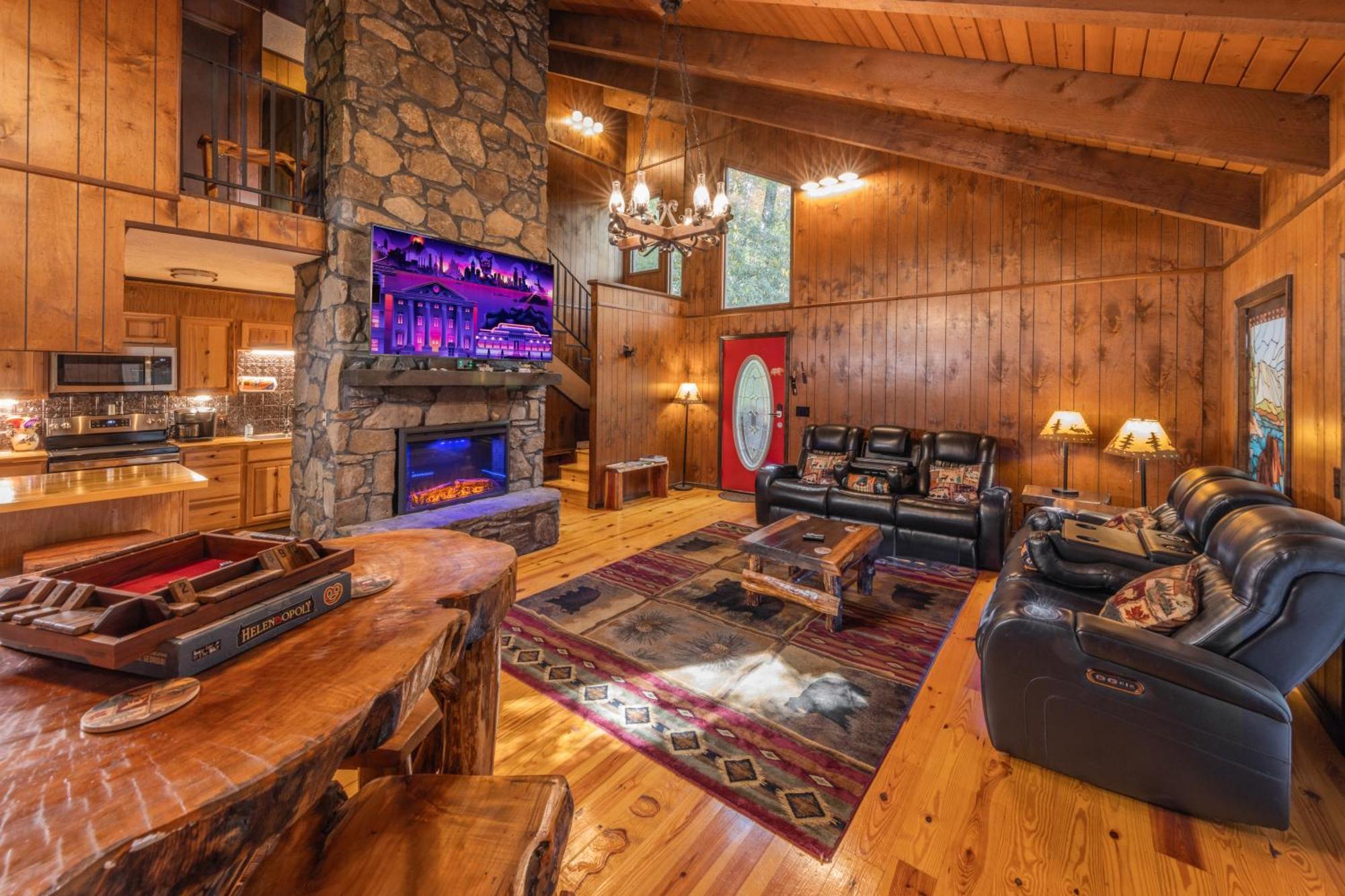 Bear Creek Lodge And Cabins In Helen Ga - Pet Friendly, River On Property, Walking Distance To Downtown 海伦 外观 照片