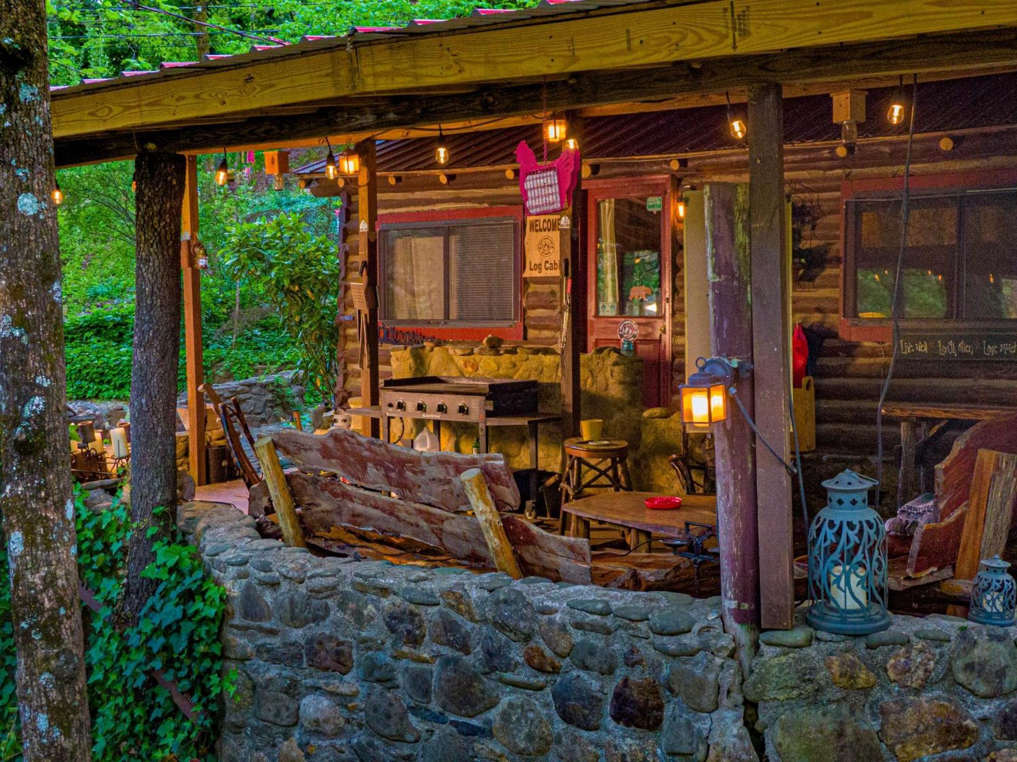 Bear Creek Lodge And Cabins In Helen Ga - Pet Friendly, River On Property, Walking Distance To Downtown 海伦 外观 照片