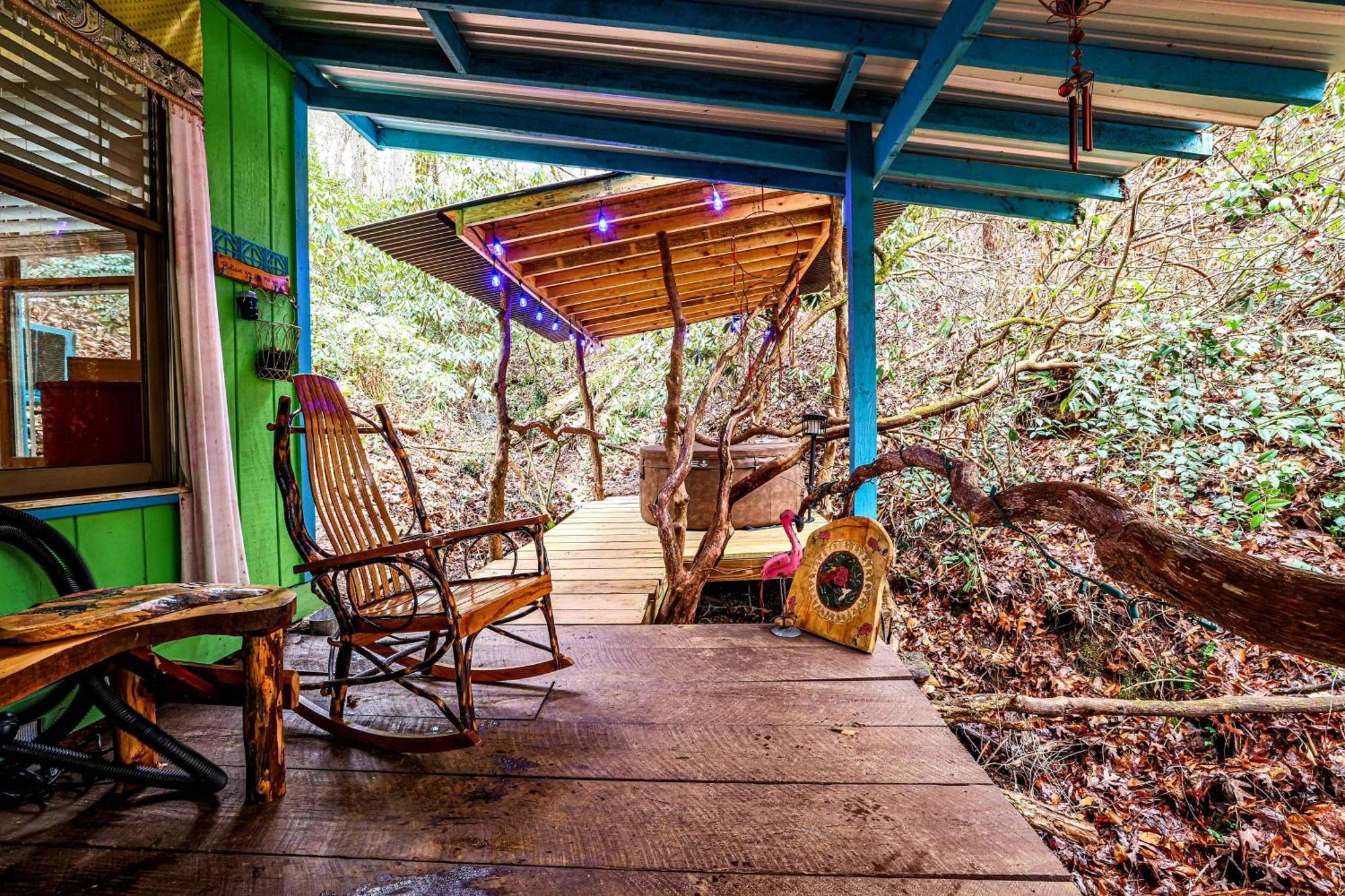 Bear Creek Lodge And Cabins In Helen Ga - Pet Friendly, River On Property, Walking Distance To Downtown 海伦 外观 照片