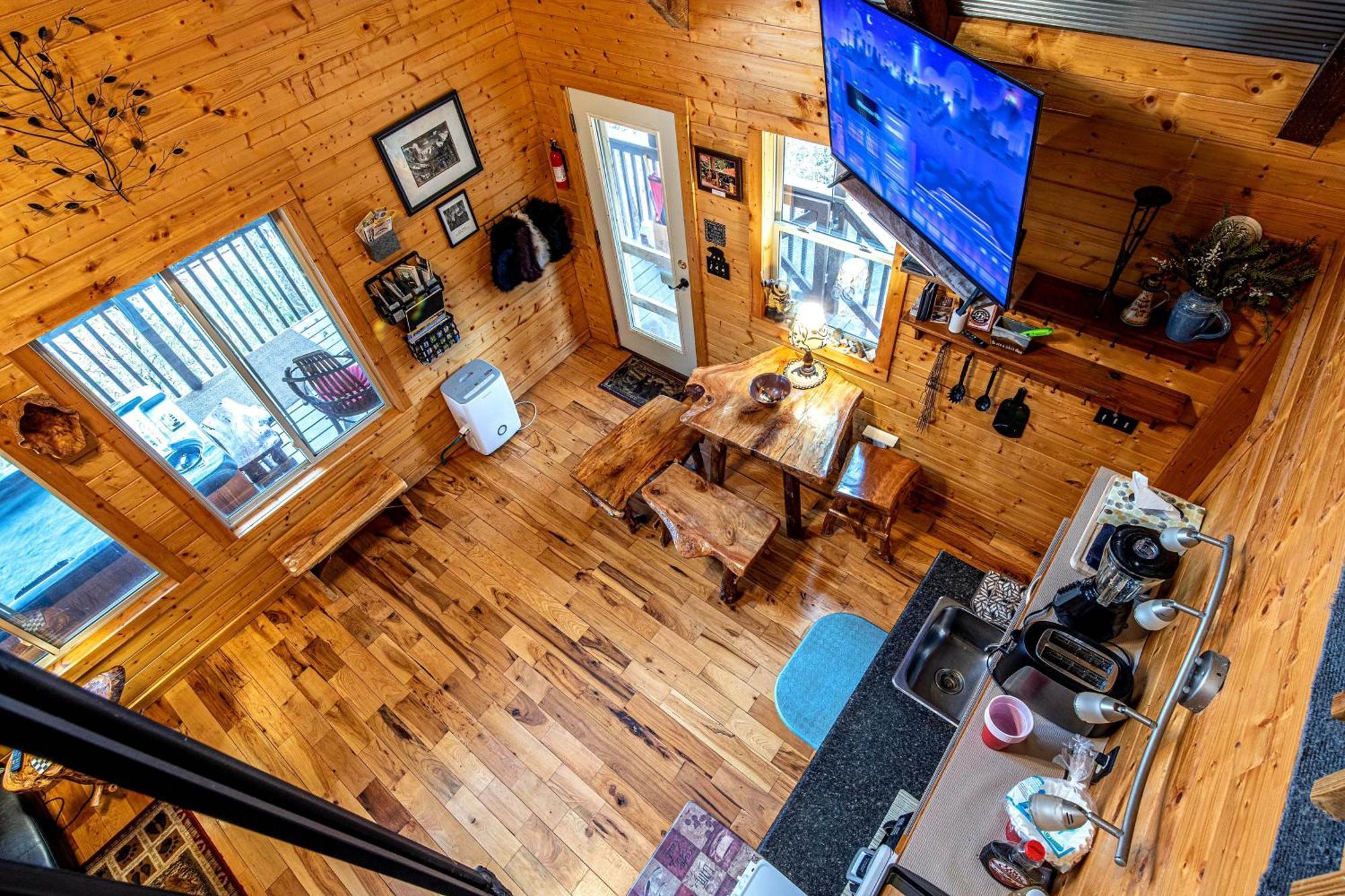 Bear Creek Lodge And Cabins In Helen Ga - Pet Friendly, River On Property, Walking Distance To Downtown 海伦 外观 照片